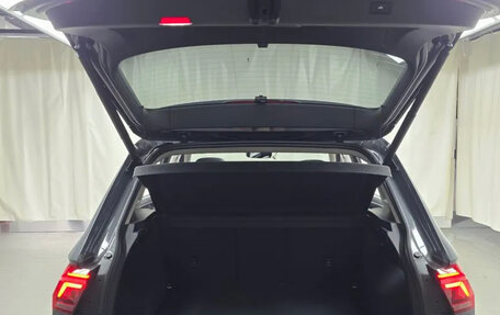 Volkswagen Tiguan II, 2022 год, 3 210 000 рублей, 20 фотография