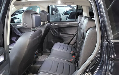 Volkswagen Tiguan II, 2022 год, 3 100 000 рублей, 9 фотография
