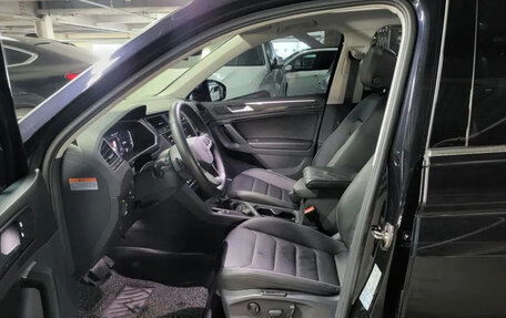 Volkswagen Tiguan II, 2022 год, 3 100 000 рублей, 8 фотография