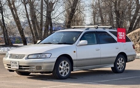Toyota Camry, 1997 год, 490 000 рублей, 3 фотография