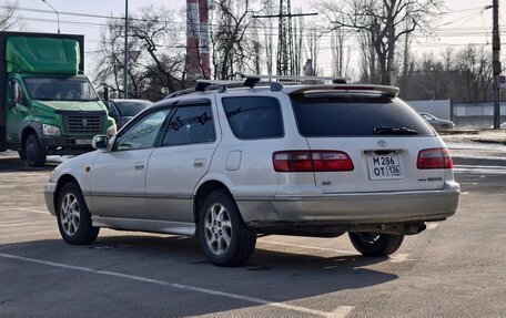 Toyota Camry, 1997 год, 490 000 рублей, 4 фотография