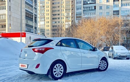 Hyundai i30 II рестайлинг, 2015 год, 1 349 000 рублей, 7 фотография