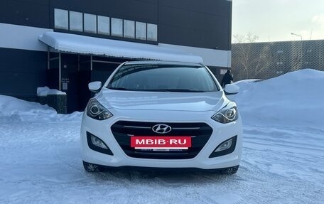 Hyundai i30 II рестайлинг, 2015 год, 1 349 000 рублей, 2 фотография