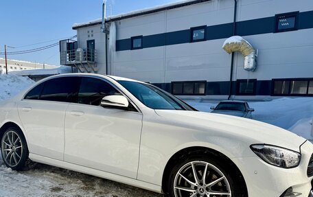 Mercedes-Benz E-Класс, 2022 год, 6 500 000 рублей, 2 фотография