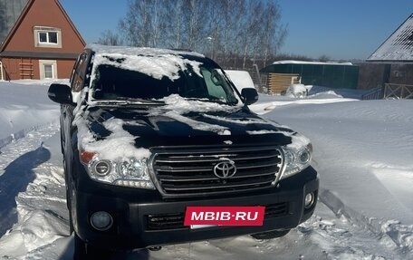 Toyota Land Cruiser 200, 2013 год, 3 780 000 рублей, 2 фотография