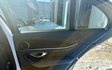 Mercedes-Benz E-Класс, 2022 год, 6 500 000 рублей, 13 фотография