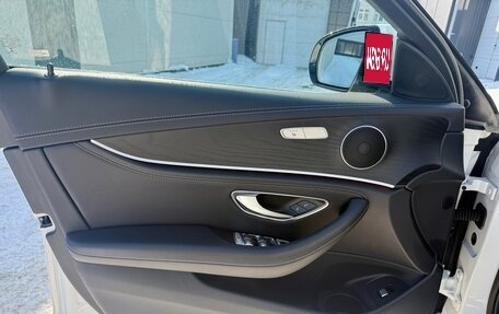 Mercedes-Benz E-Класс, 2022 год, 6 500 000 рублей, 8 фотография
