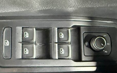 Volkswagen T-Roc I, 2021 год, 1 999 000 рублей, 17 фотография