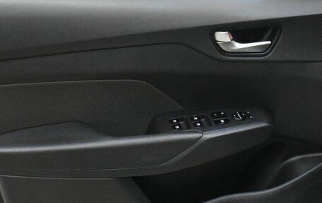 Hyundai Solaris II рестайлинг, 2017 год, 1 199 000 рублей, 11 фотография