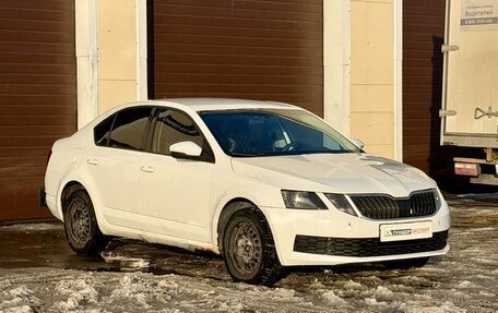 Skoda Octavia, 2017 год, 895 000 рублей, 3 фотография
