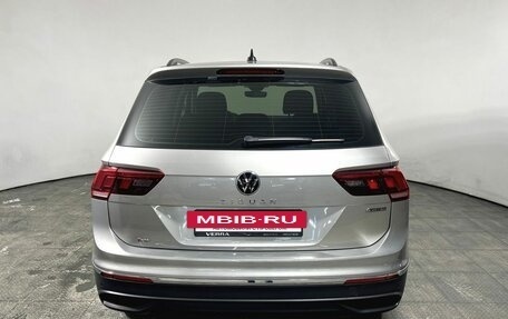 Volkswagen Tiguan II, 2021 год, 3 300 000 рублей, 6 фотография