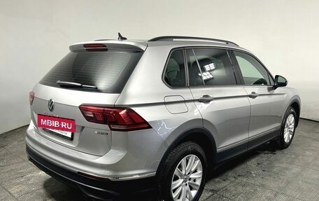 Volkswagen Tiguan II, 2021 год, 3 300 000 рублей, 5 фотография