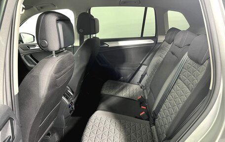 Volkswagen Tiguan II, 2021 год, 3 300 000 рублей, 17 фотография