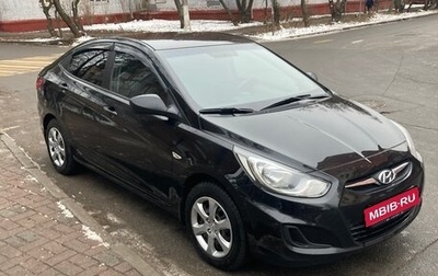 Hyundai Solaris II рестайлинг, 2013 год, 700 000 рублей, 1 фотография