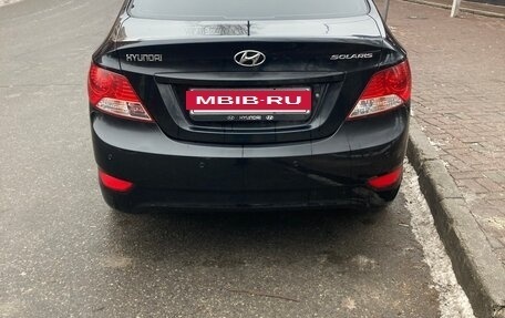 Hyundai Solaris II рестайлинг, 2013 год, 700 000 рублей, 4 фотография