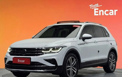 Volkswagen Tiguan II, 2023 год, 3 125 000 рублей, 1 фотография