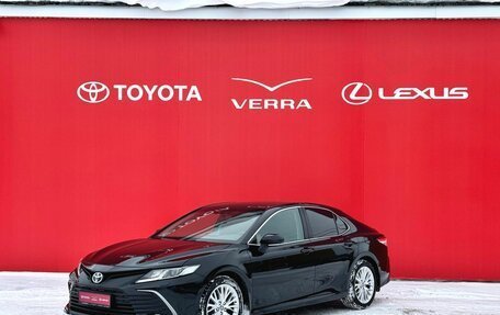 Toyota Camry, 2021 год, 3 400 000 рублей, 1 фотография