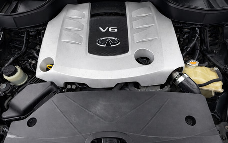 Infiniti QX70, 2015 год, 1 850 000 рублей, 18 фотография