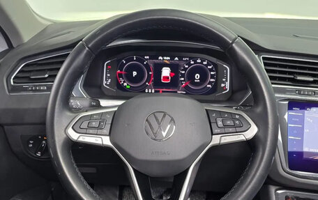 Volkswagen Tiguan II, 2023 год, 3 125 000 рублей, 13 фотография