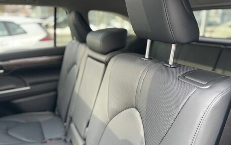 Toyota Highlander, 2025 год, 5 400 000 рублей, 30 фотография