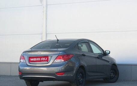 Hyundai Solaris II рестайлинг, 2011 год, 547 000 рублей, 2 фотография