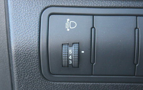 Hyundai Solaris II рестайлинг, 2011 год, 547 000 рублей, 17 фотография