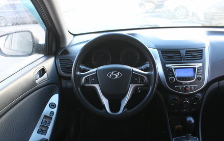 Hyundai Solaris II рестайлинг, 2011 год, 547 000 рублей, 16 фотография