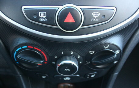 Hyundai Solaris II рестайлинг, 2011 год, 547 000 рублей, 22 фотография