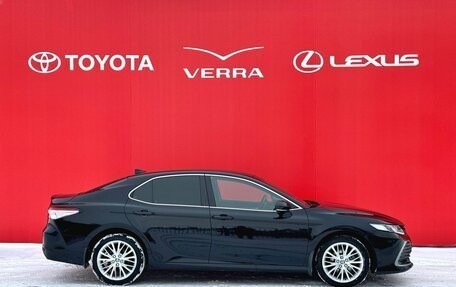 Toyota Camry, 2021 год, 3 400 000 рублей, 6 фотография