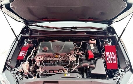 Toyota Camry, 2021 год, 3 400 000 рублей, 10 фотография