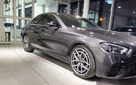 Mercedes-Benz E-Класс, 2021 год, 4 300 000 рублей, 9 фотография