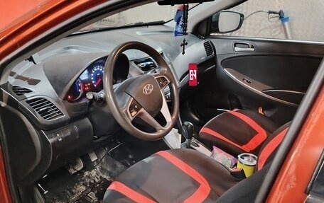 Hyundai Solaris II рестайлинг, 2014 год, 850 000 рублей, 9 фотография