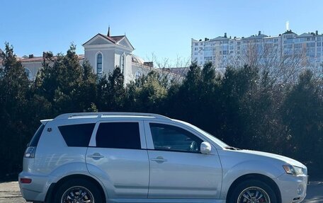 Mitsubishi Outlander III рестайлинг 3, 2010 год, 1 200 000 рублей, 4 фотография