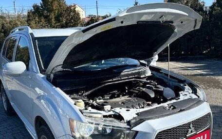 Mitsubishi Outlander III рестайлинг 3, 2010 год, 1 200 000 рублей, 8 фотография