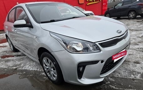 KIA Rio IV, 2017 год, 885 000 рублей, 10 фотография