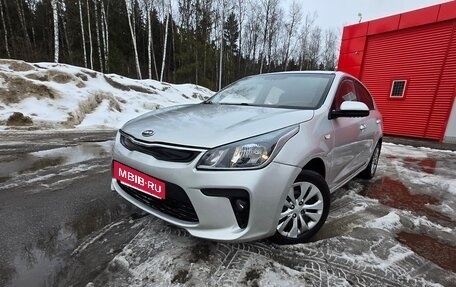 KIA Rio IV, 2017 год, 885 000 рублей, 3 фотография