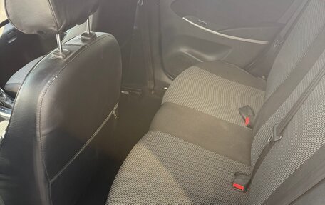 Hyundai Solaris II рестайлинг, 2015 год, 699 990 рублей, 11 фотография