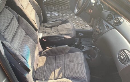 Ford Focus IV, 2004 год, 250 000 рублей, 14 фотография