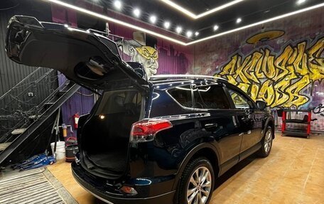 Toyota RAV4, 2018 год, 2 500 000 рублей, 20 фотография