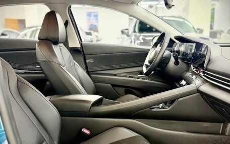 Hyundai Elantra, 2023 год, 1 599 000 рублей, 17 фотография