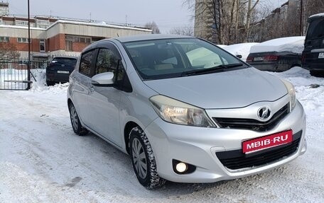 Toyota Vitz, 2013 год, 740 000 рублей, 1 фотография