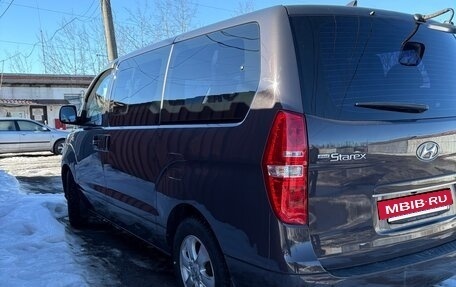 Hyundai Grand Starex Grand Starex I рестайлинг 2, 2019 год, 3 390 000 рублей, 5 фотография
