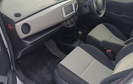 Toyota Vitz, 2013 год, 740 000 рублей, 13 фотография