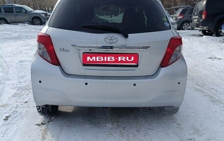 Toyota Vitz, 2013 год, 740 000 рублей, 6 фотография