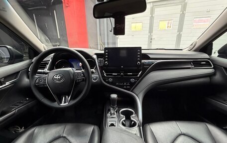 Toyota Camry, 2021 год, 3 600 000 рублей, 18 фотография