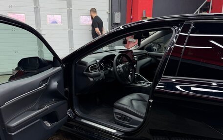 Toyota Camry, 2021 год, 3 600 000 рублей, 25 фотография