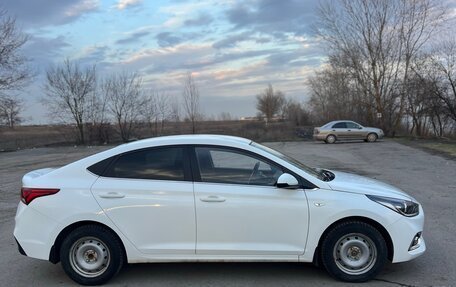 Hyundai Solaris II рестайлинг, 2017 год, 1 510 000 рублей, 7 фотография