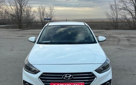 Hyundai Solaris II рестайлинг, 2017 год, 1 510 000 рублей, 2 фотография