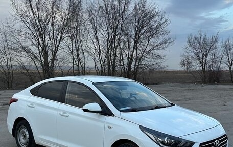 Hyundai Solaris II рестайлинг, 2017 год, 1 510 000 рублей, 3 фотография