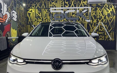 Volkswagen Golf VIII, 2022 год, 1 870 000 рублей, 2 фотография
